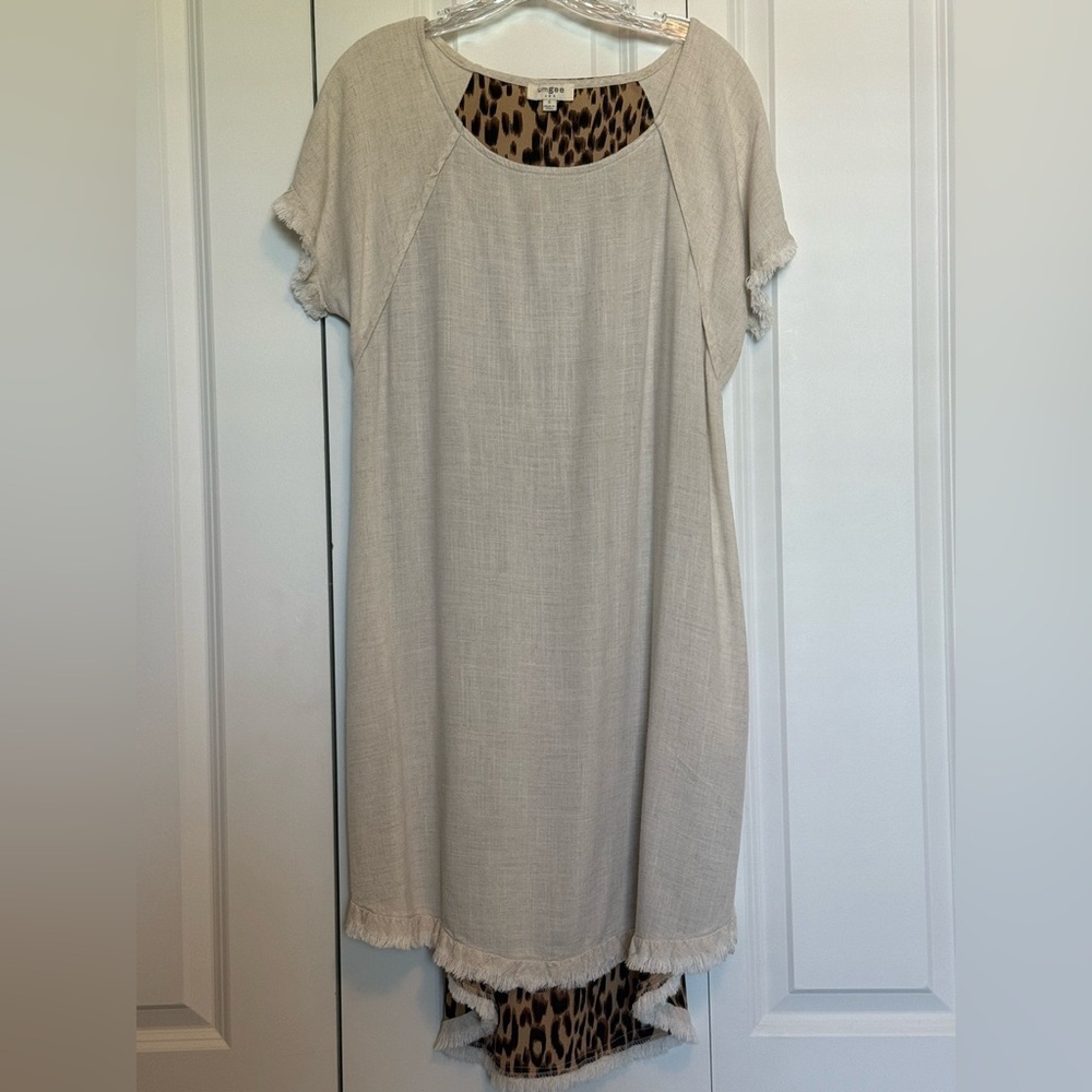 Umgee Beige Dress with Leopard Print back